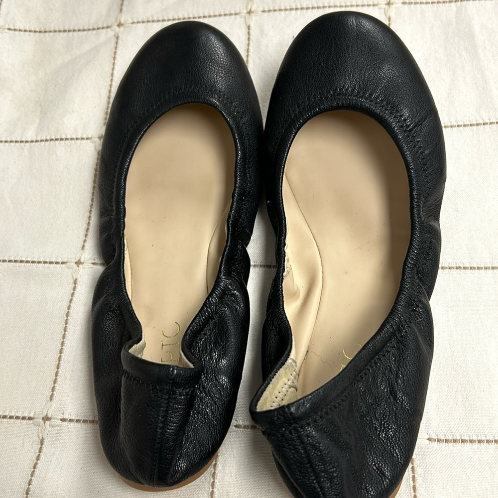 Black leather ballerina flats women